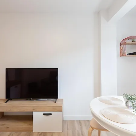 Inaki Deuna - Baskeyrentals Apartment *